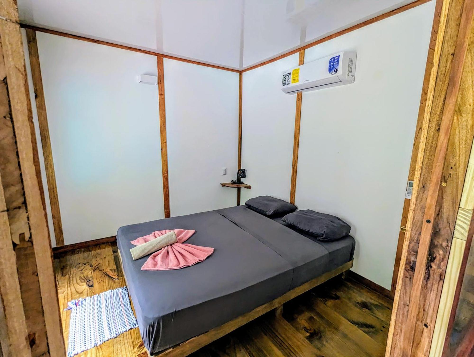 Arboura Eco Cabins Uvita Buitenkant foto